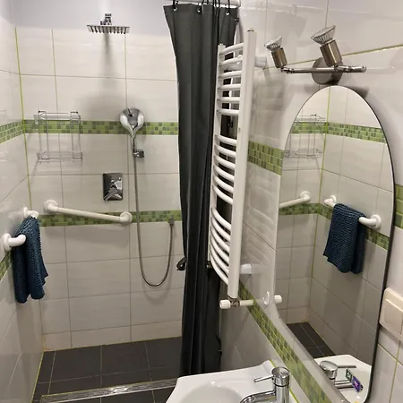 W Nowosolnej Quarto em Acomodações Particulares *