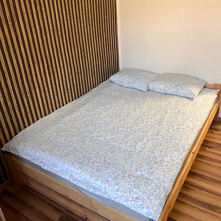 W Nowosolnej 1 * Lodž